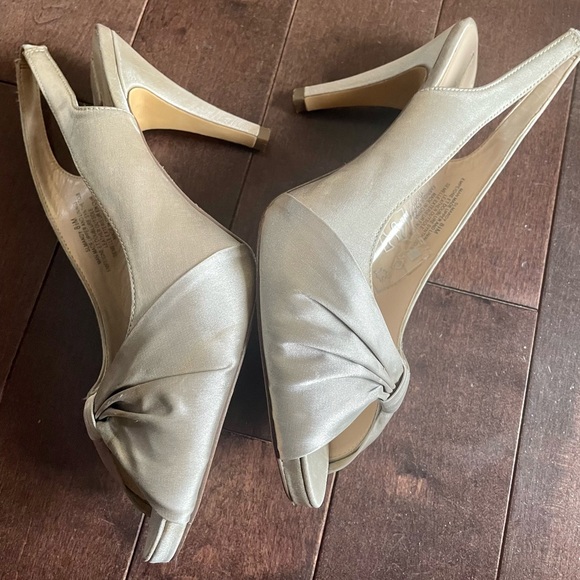 Sam & Libby satin heels - Picture 3 of 5